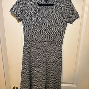 Ann Taylor Black and White Patterned Midi Dress